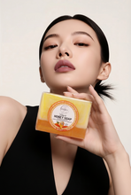 Load image into Gallery viewer, Honey ,Kojic Acid and Turmeric Luxury Whitening Soap For face and body