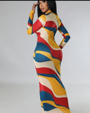 Cargar imagen en el visor de la galería, Geoprint Bodycon Maxie Dress
