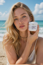 Load and play video in Gallery viewer, Pearl Bright Lighting and Whitening Face Cream
