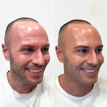 Cargar imagen en el visor de la galería, Bloom Gluta Berry Face and Body Cream
